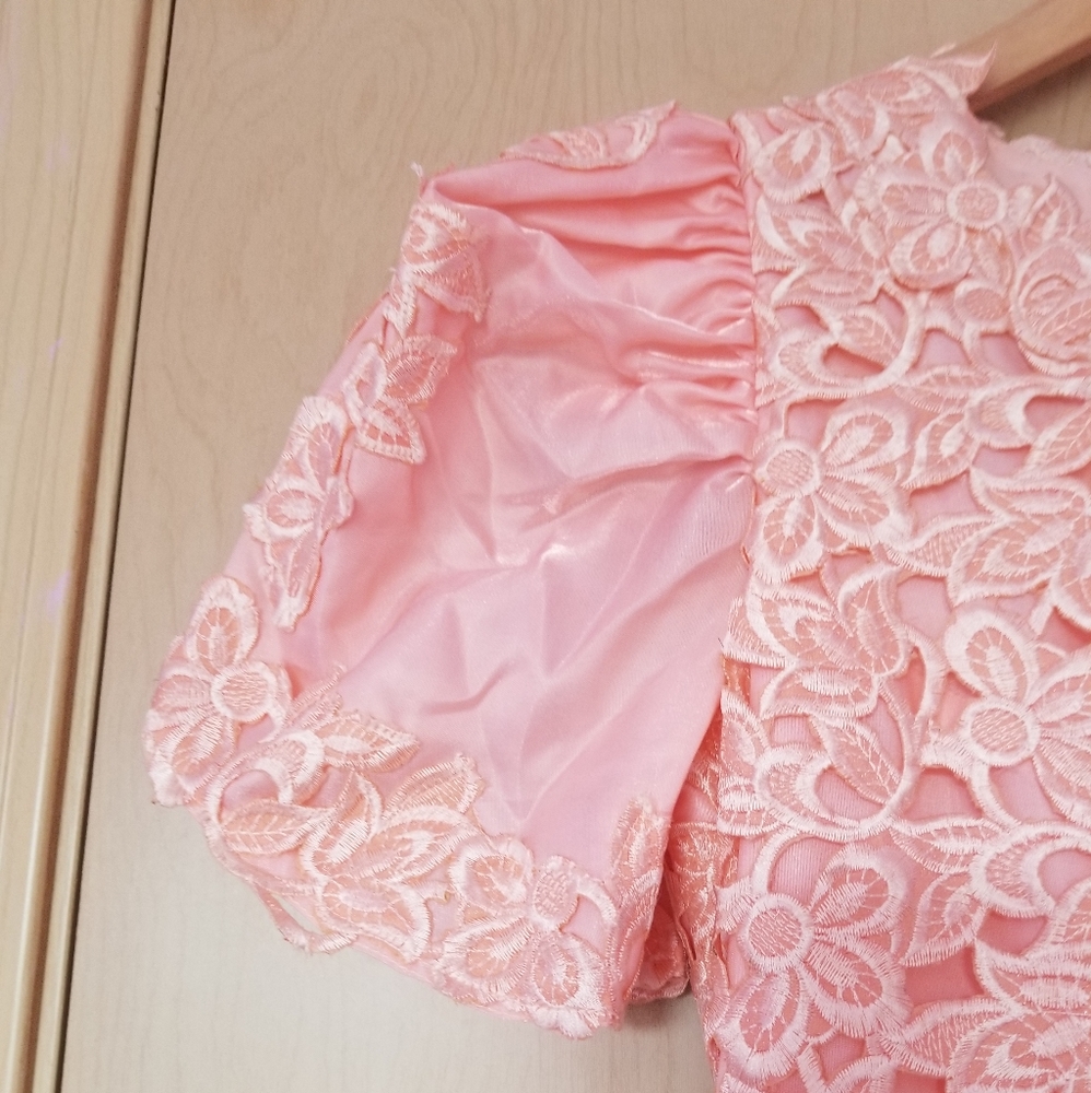 Dress - Picture 4 of 4
